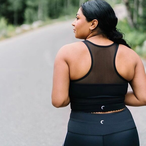 ZYIA | Active Star Mesh Scalloped Sports Bra | Sz. XS - Picture 3 of 7